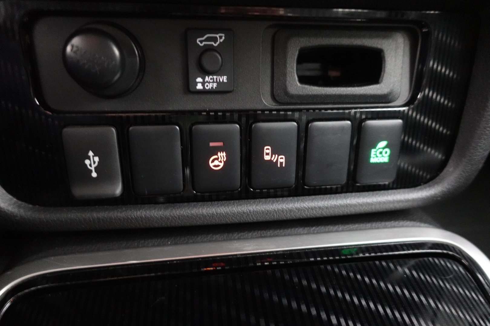 MITSUBISHI Outlander PHEV 2020