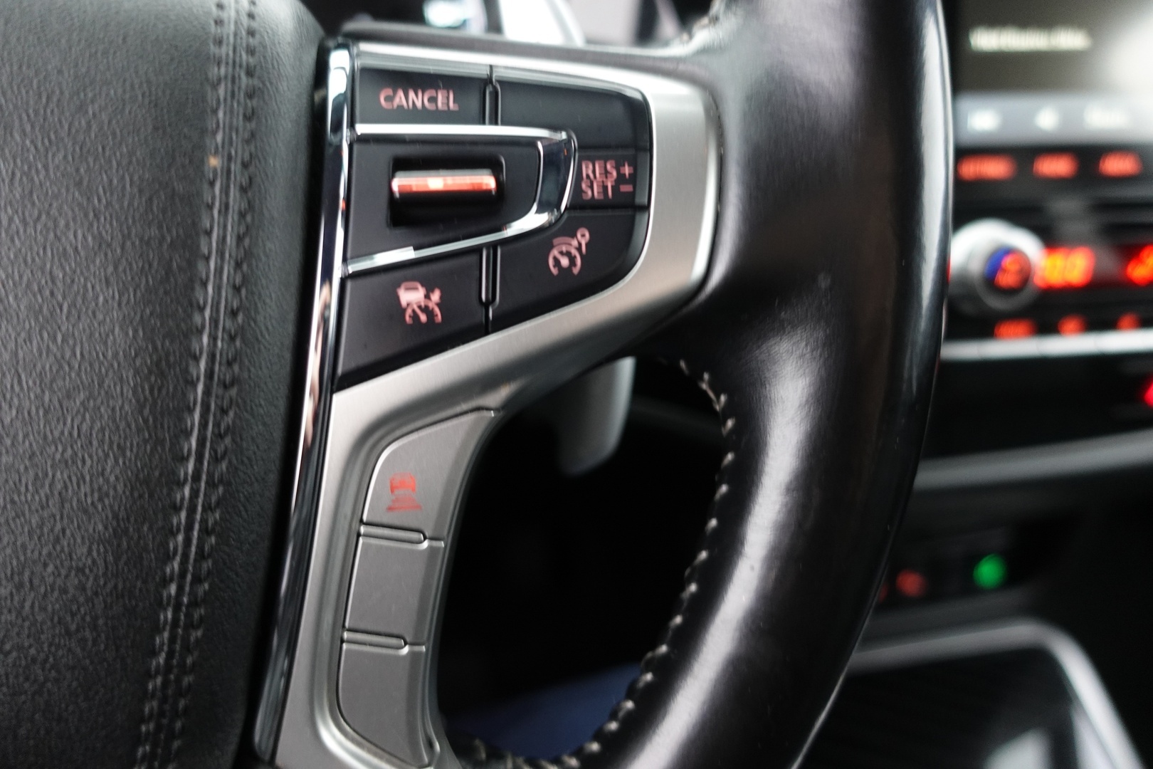 MITSUBISHI Outlander PHEV 2020