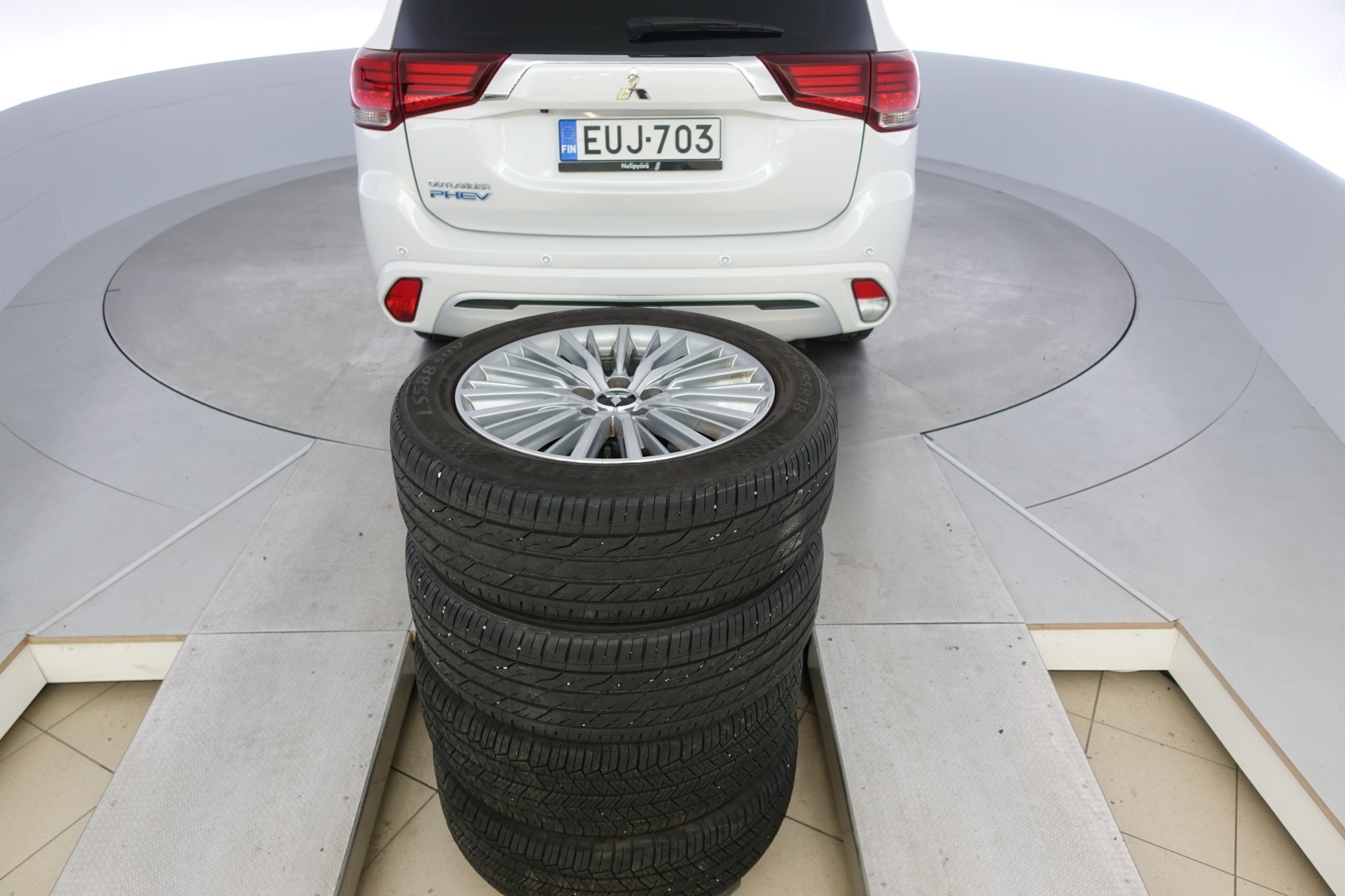 MITSUBISHI Outlander PHEV 2020