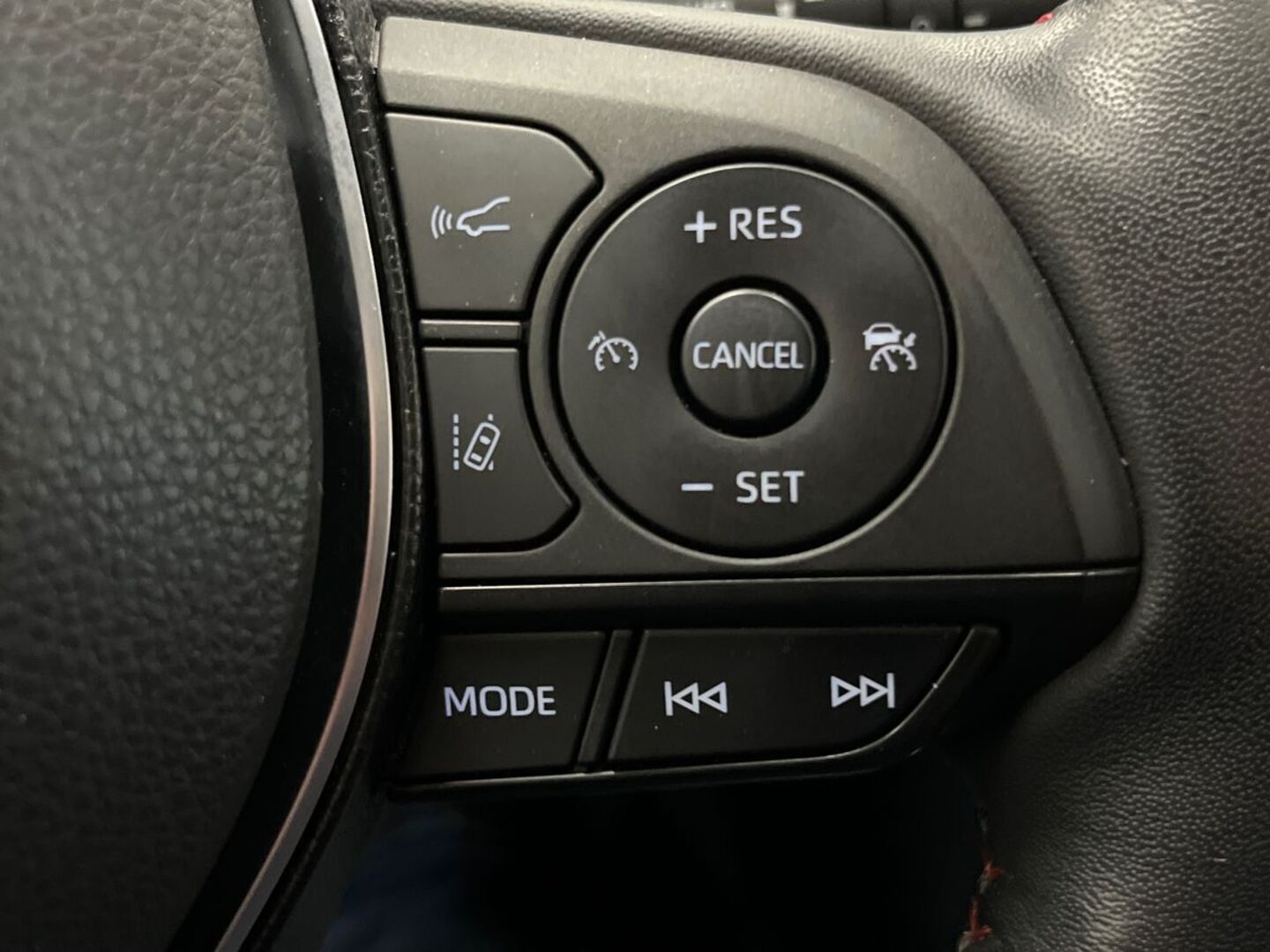 TOYOTA RAV4 Plug-in 2023
