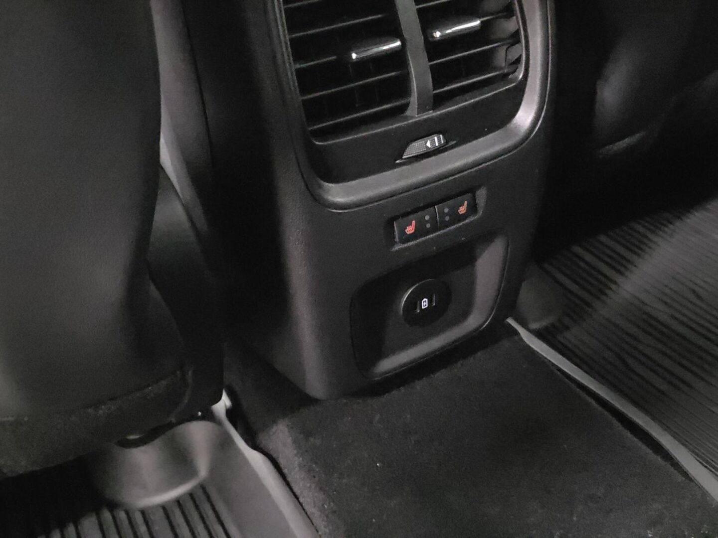 FORD Kuga 29