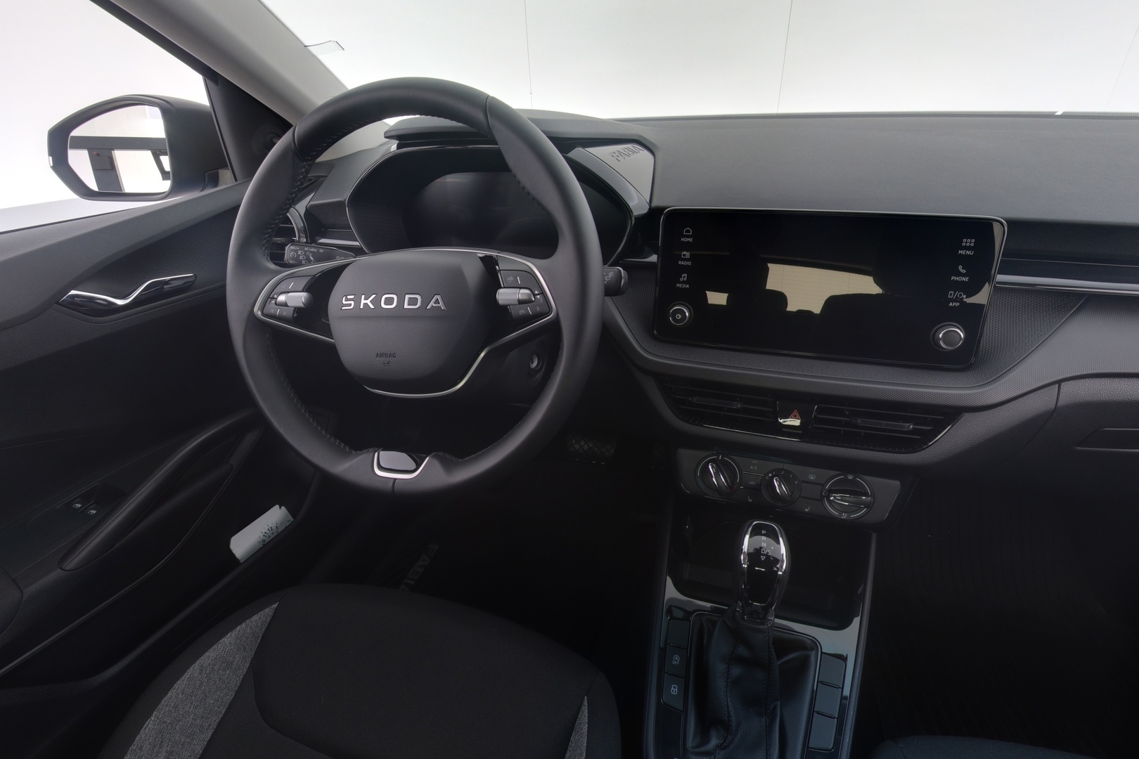 SKODA FABIA 2025
