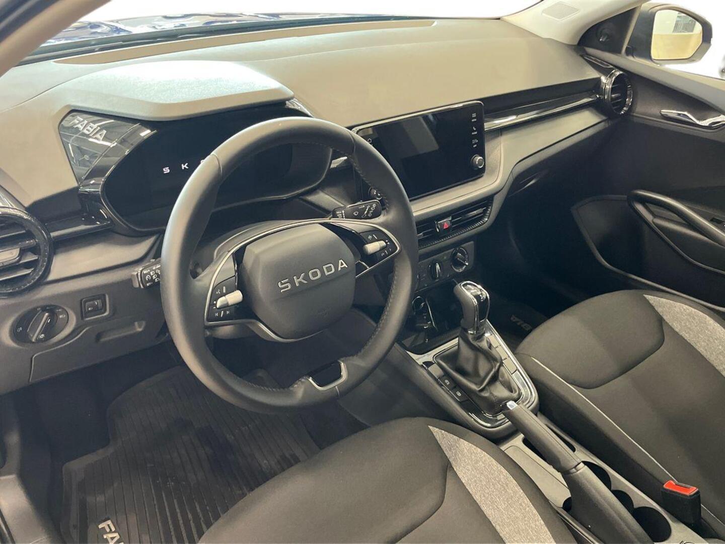 SKODA FABIA 2025