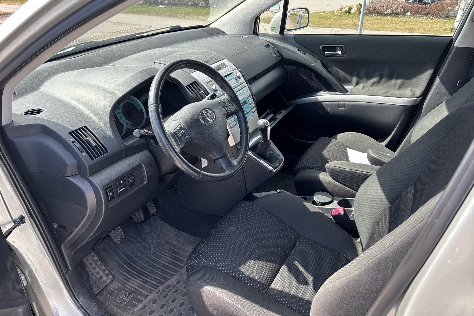 TOYOTA Corolla Verso 2007