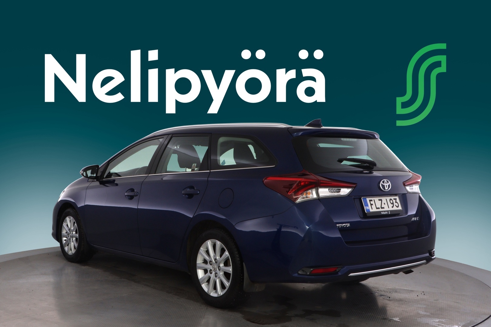 TOYOTA Auris 2015