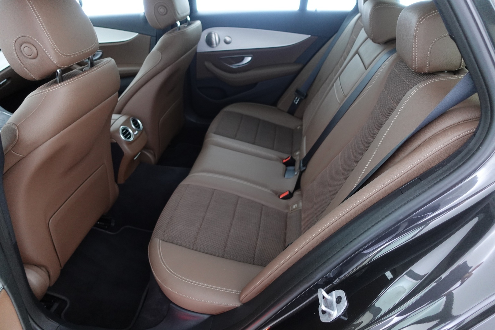 MERCEDES-BENZ E 2021