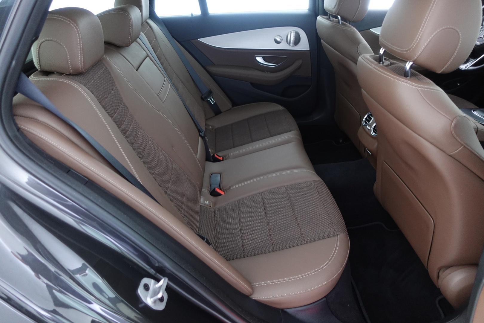 MERCEDES-BENZ E 2021