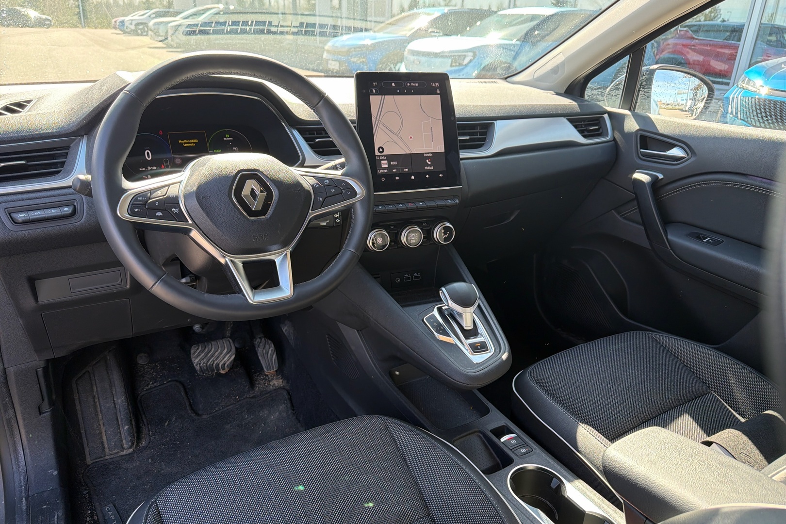 RENAULT Captur 2024
