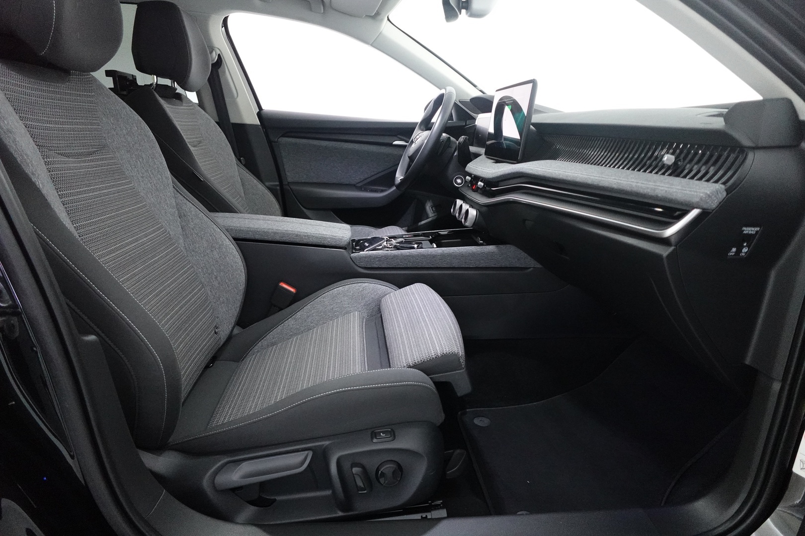 SKODA Superb 2025