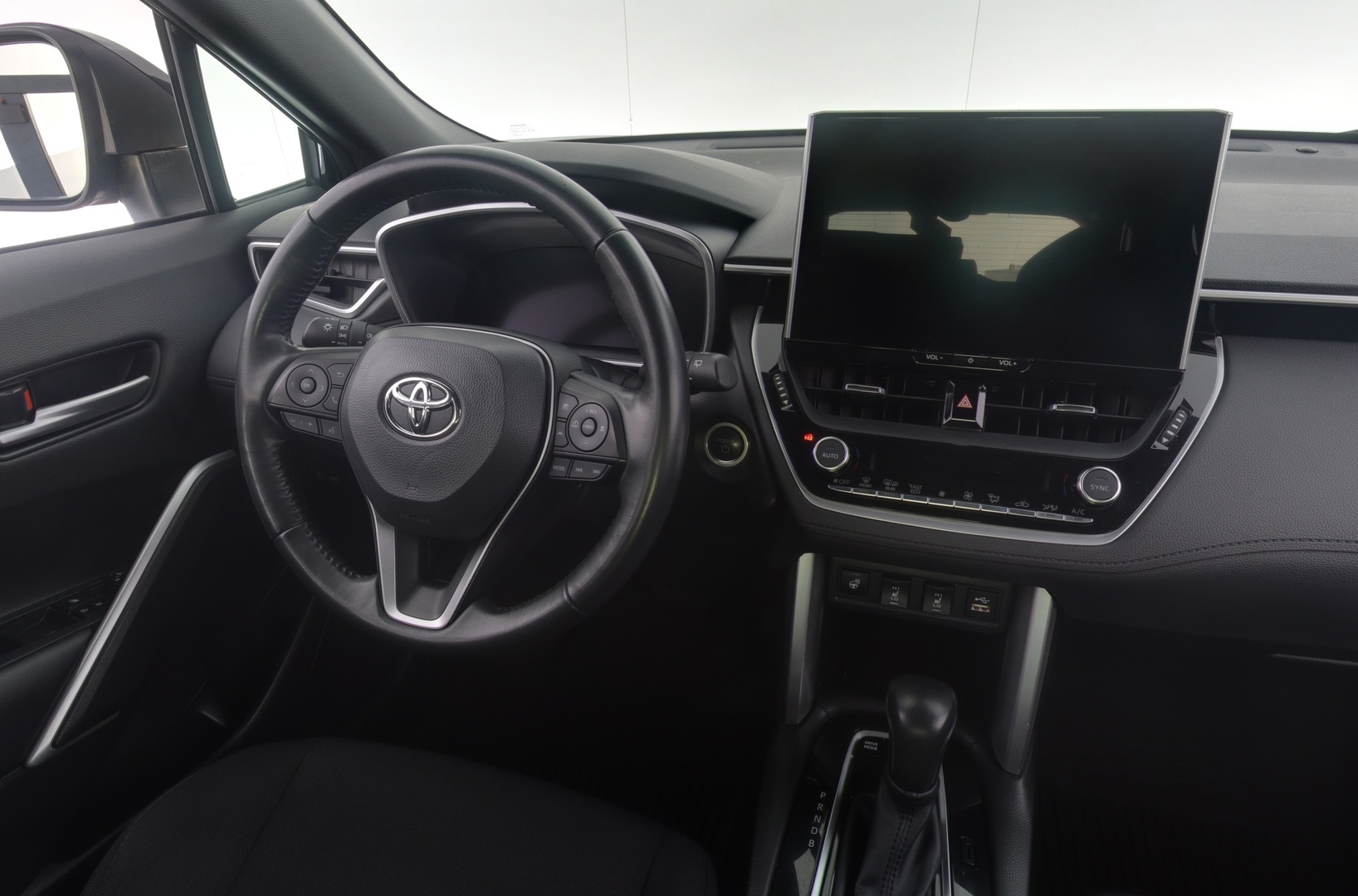 TOYOTA Corolla Cross 2024