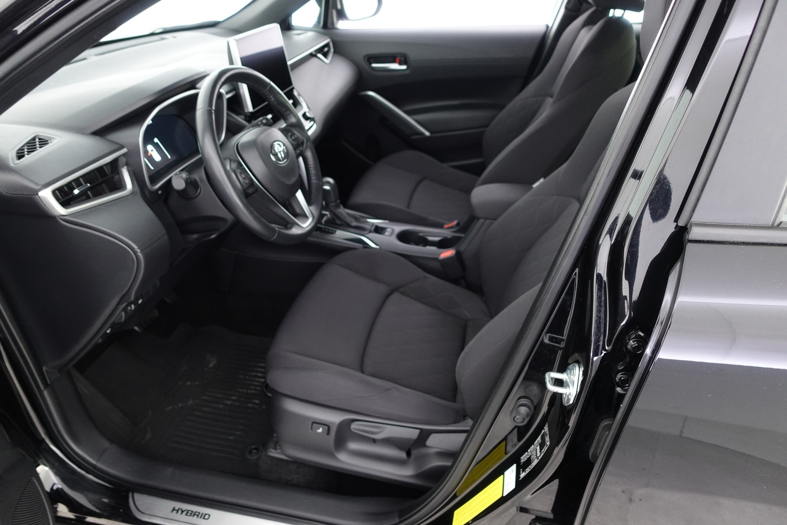 TOYOTA Corolla Cross 2024