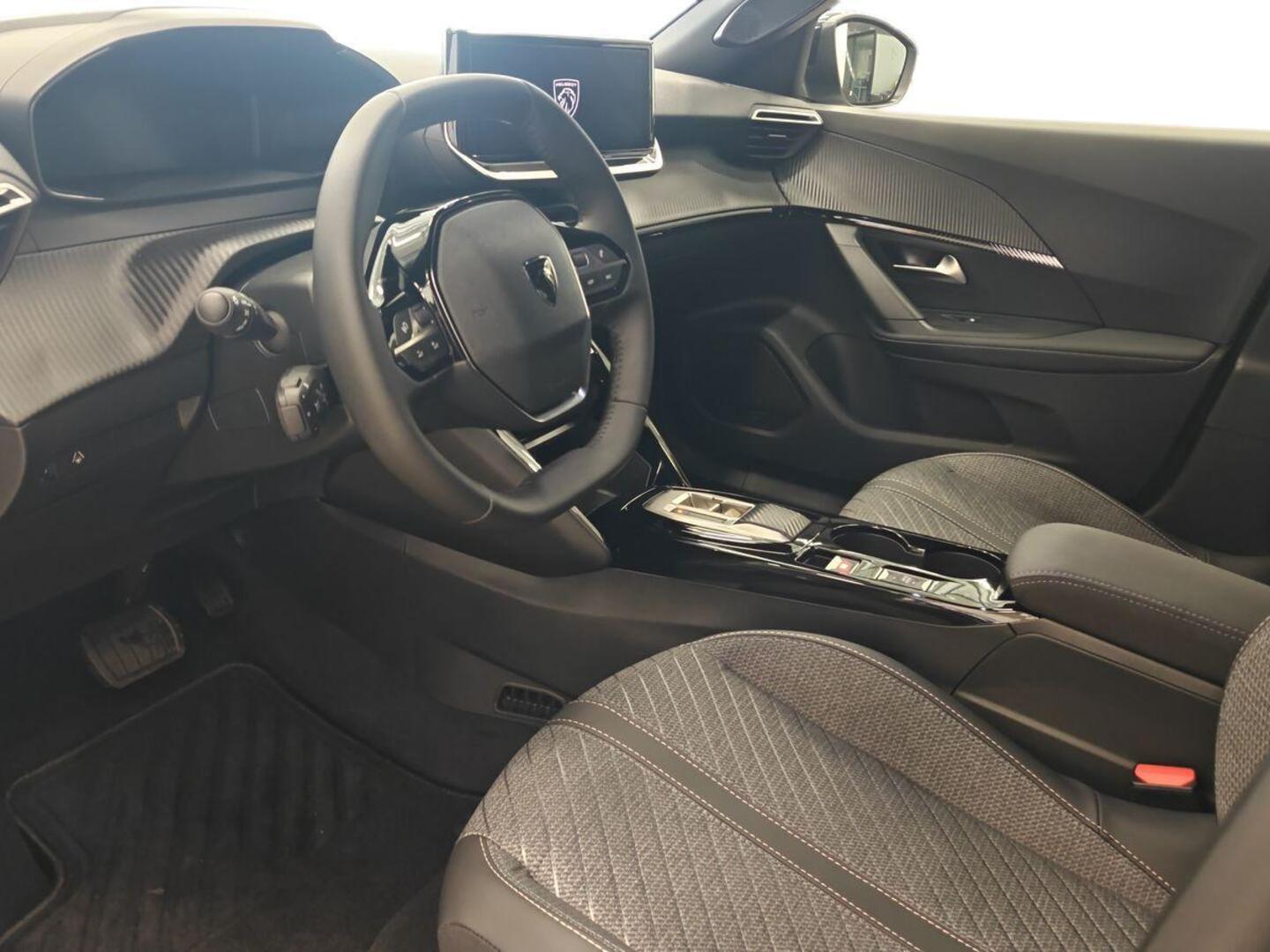 PEUGEOT 2008 2026