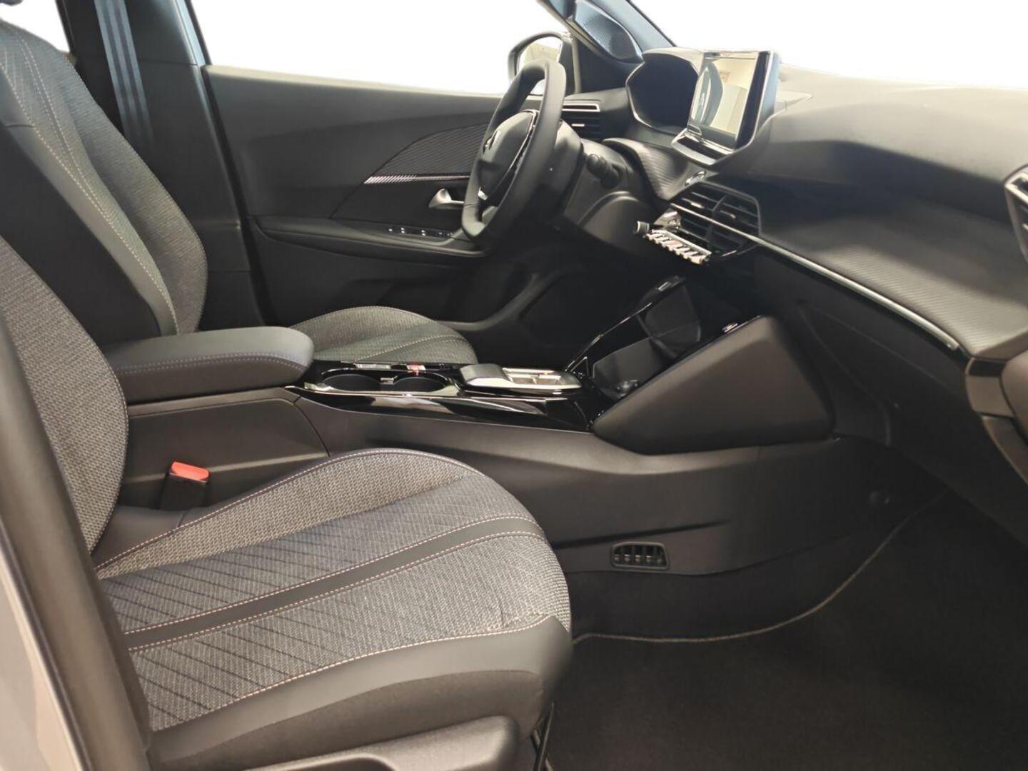PEUGEOT 2008 2026