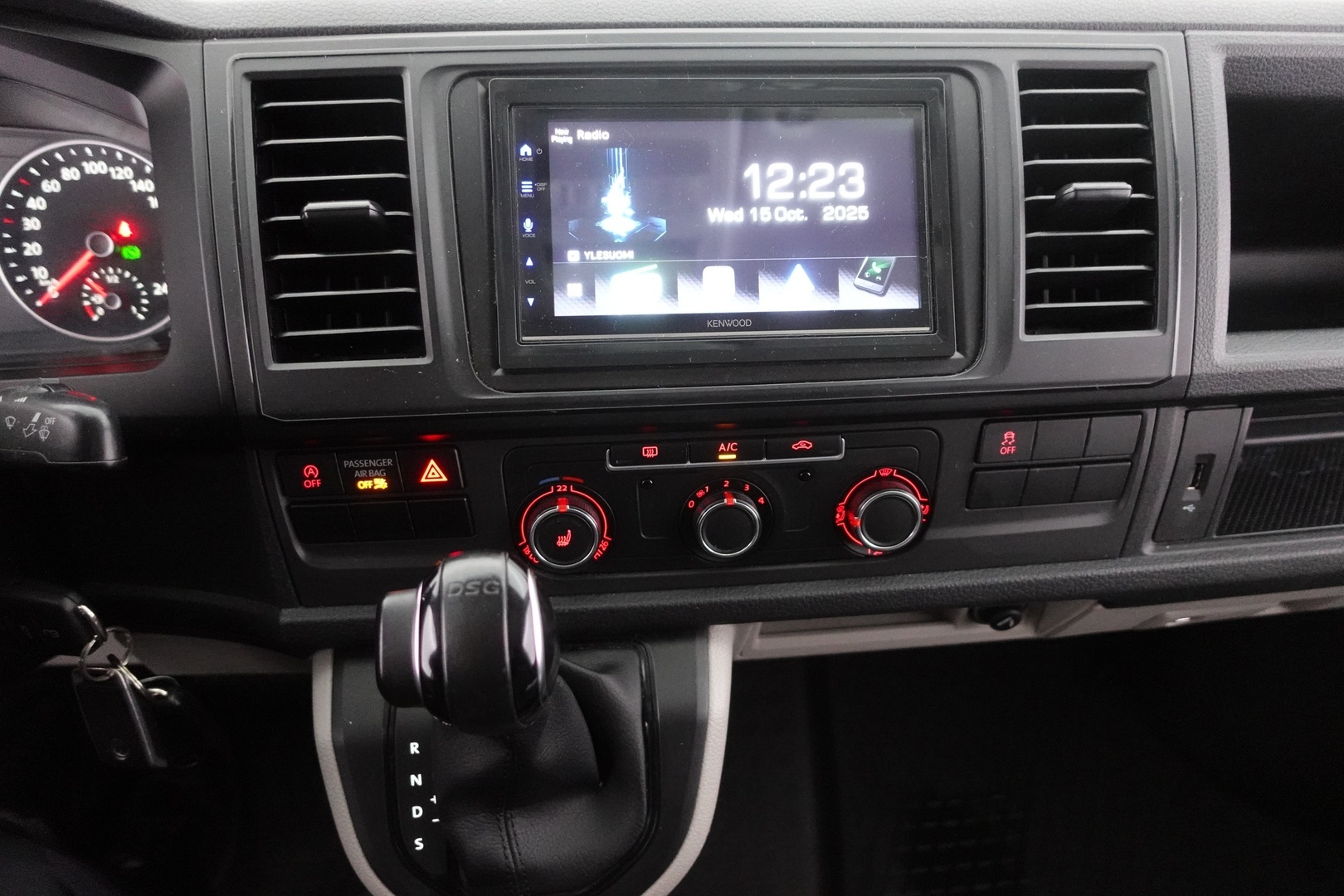 VOLKSWAGEN Transporter 2018