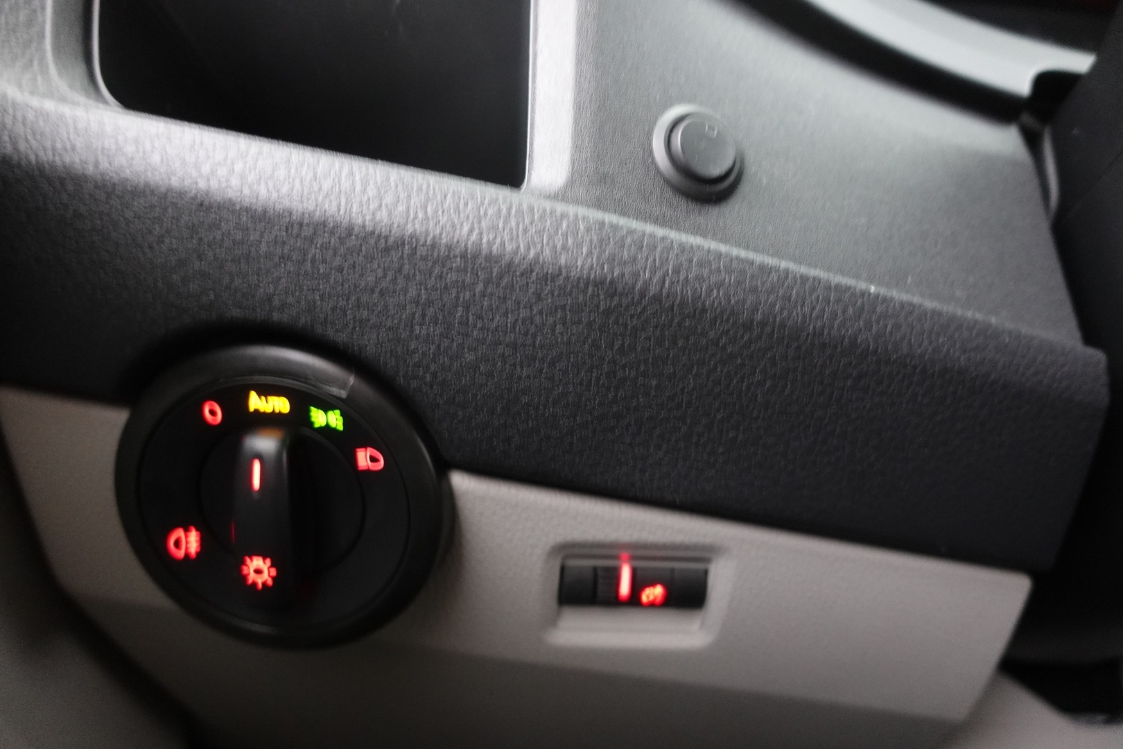 VOLKSWAGEN Transporter 2018