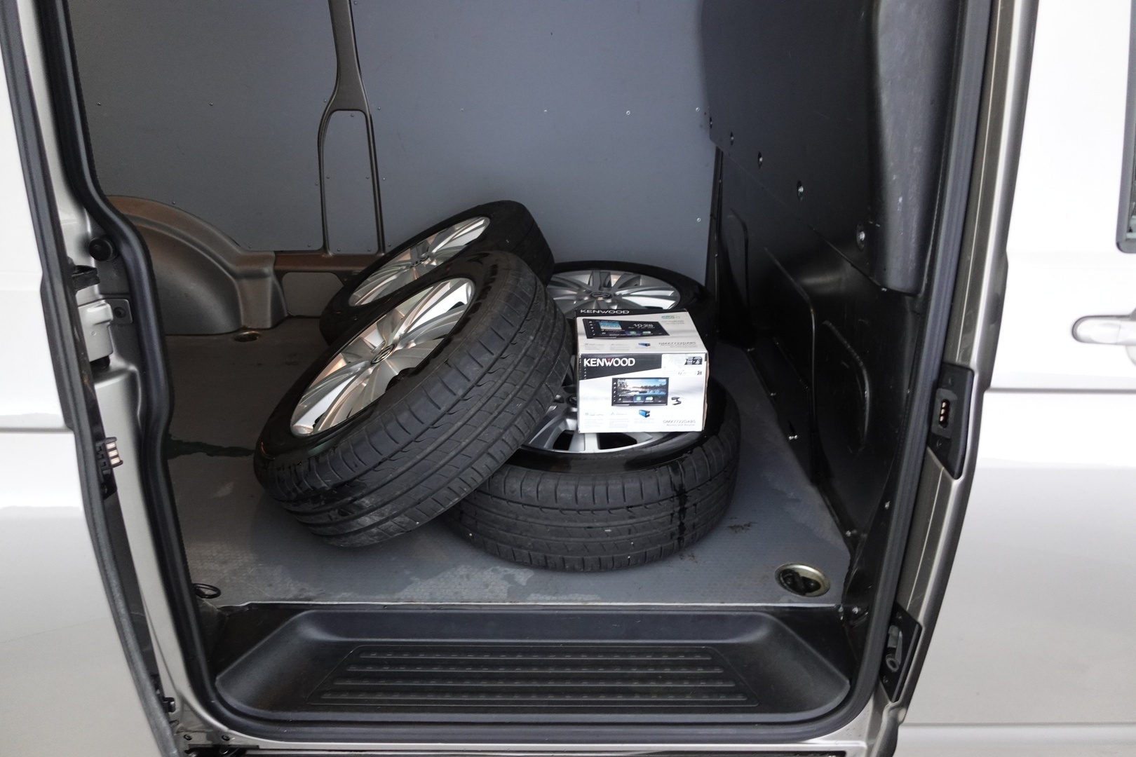 VOLKSWAGEN Transporter 2018