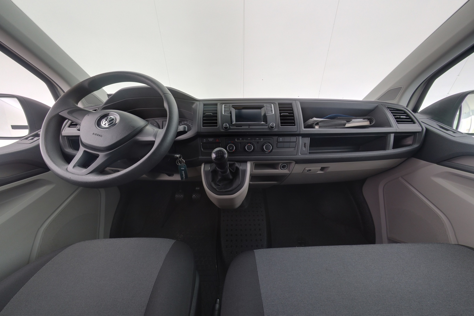 VOLKSWAGEN Transporter 2019
