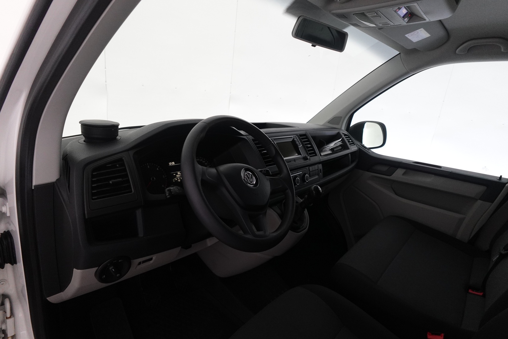 VOLKSWAGEN Transporter 2019