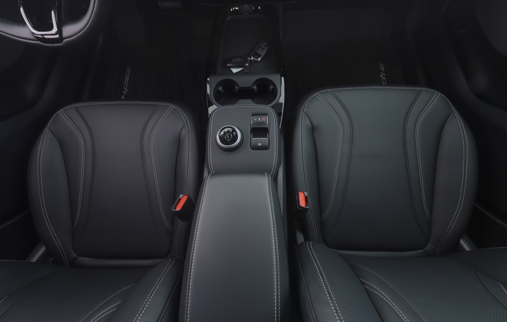 FORD Mustang Mach-E 2024