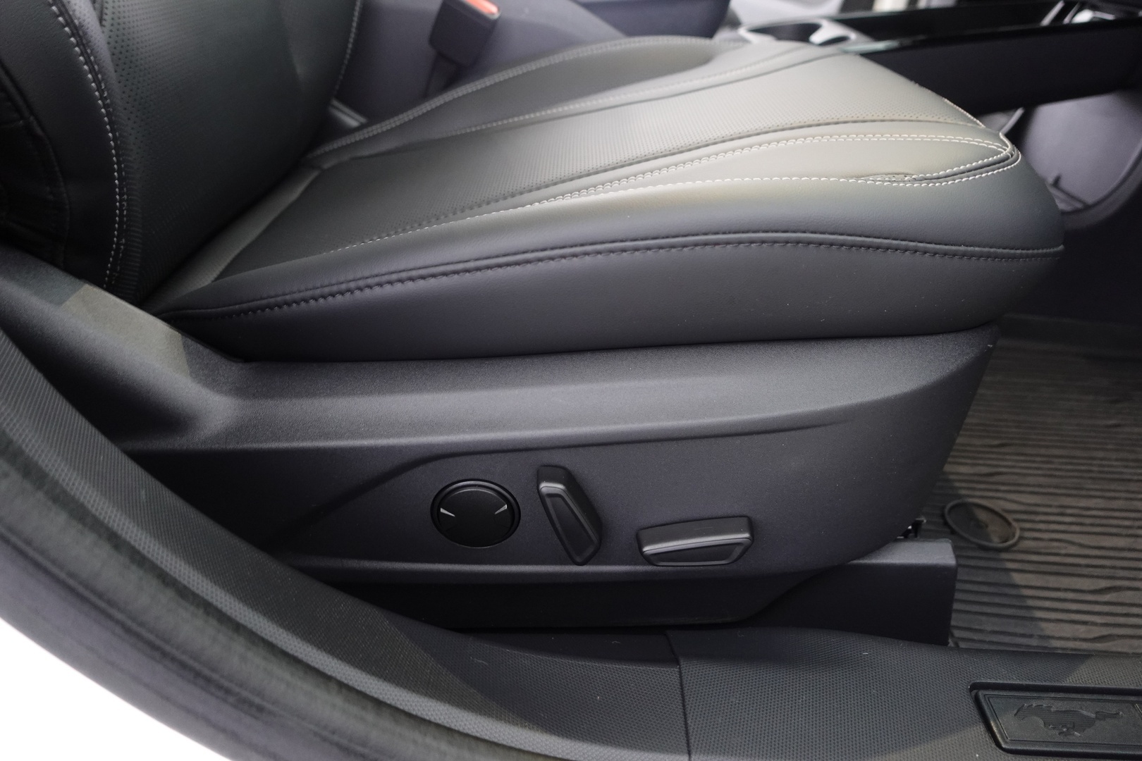 FORD Mustang Mach-E 2024