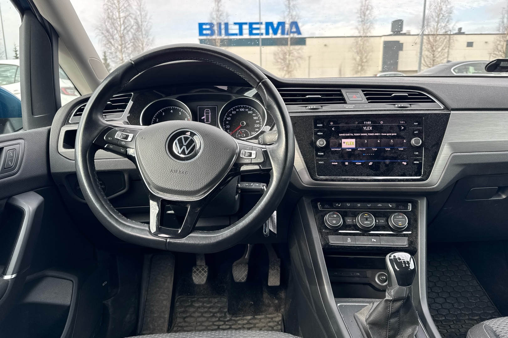 VOLKSWAGEN Touran 2021