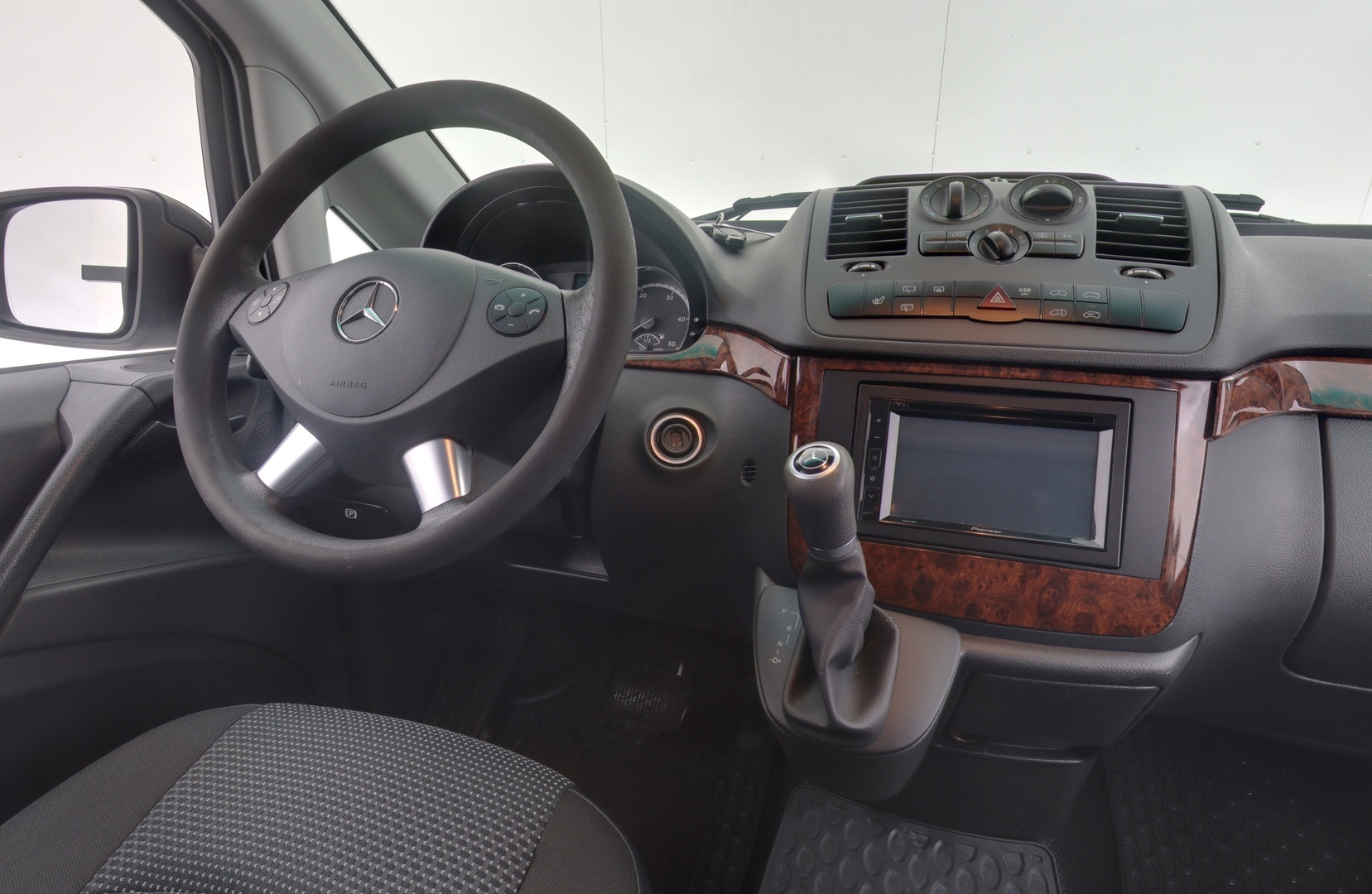 MERCEDES-BENZ Vito 2011