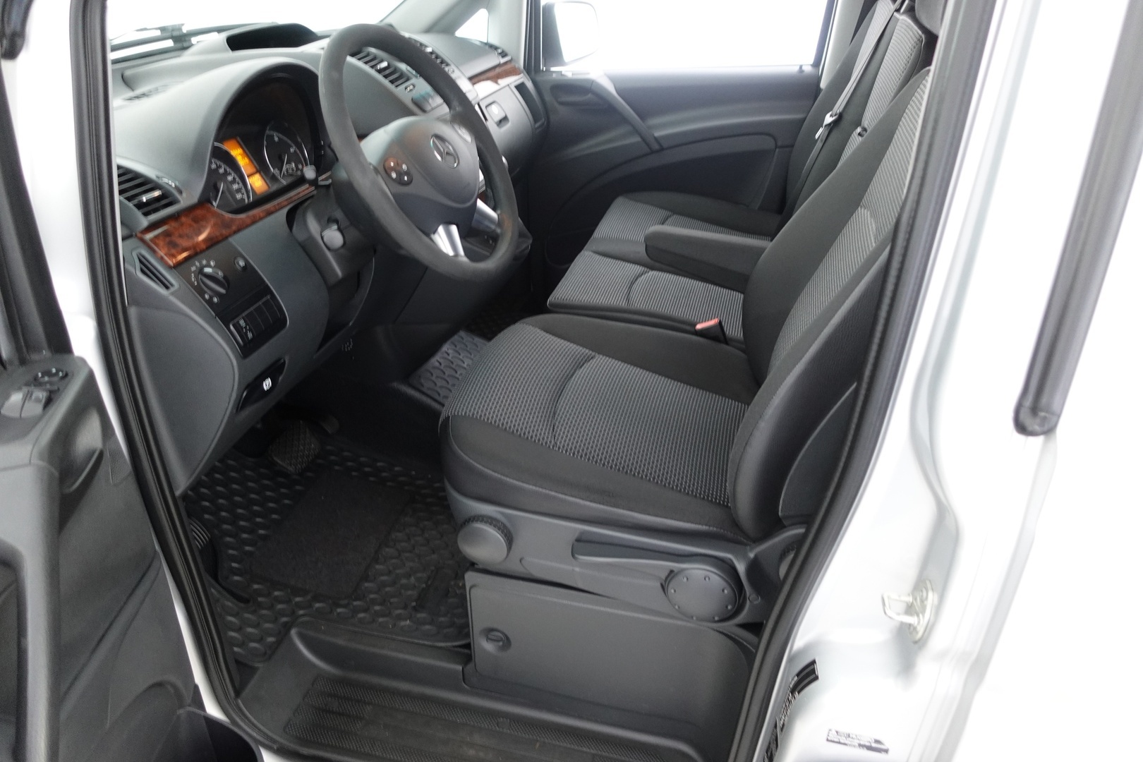 MERCEDES-BENZ Vito 2011