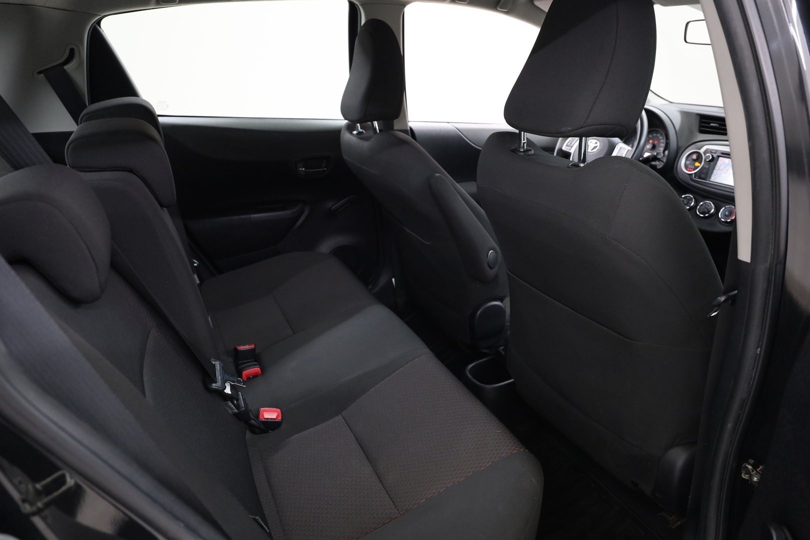 TOYOTA Yaris 2012