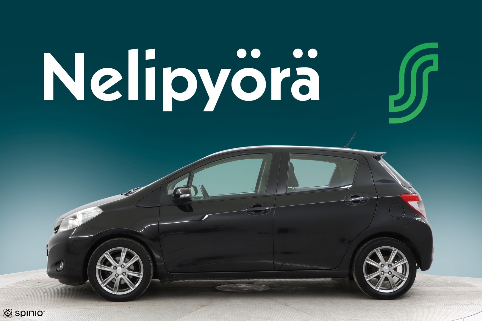 TOYOTA Yaris 2012