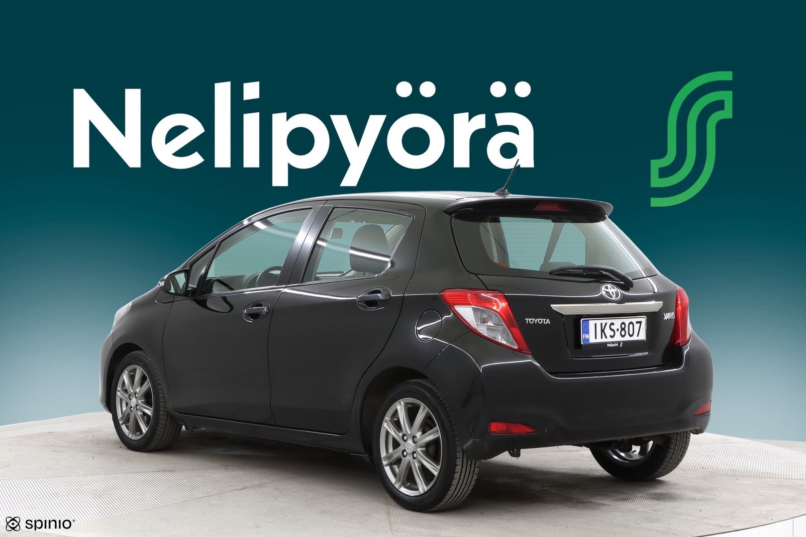 TOYOTA Yaris 2012