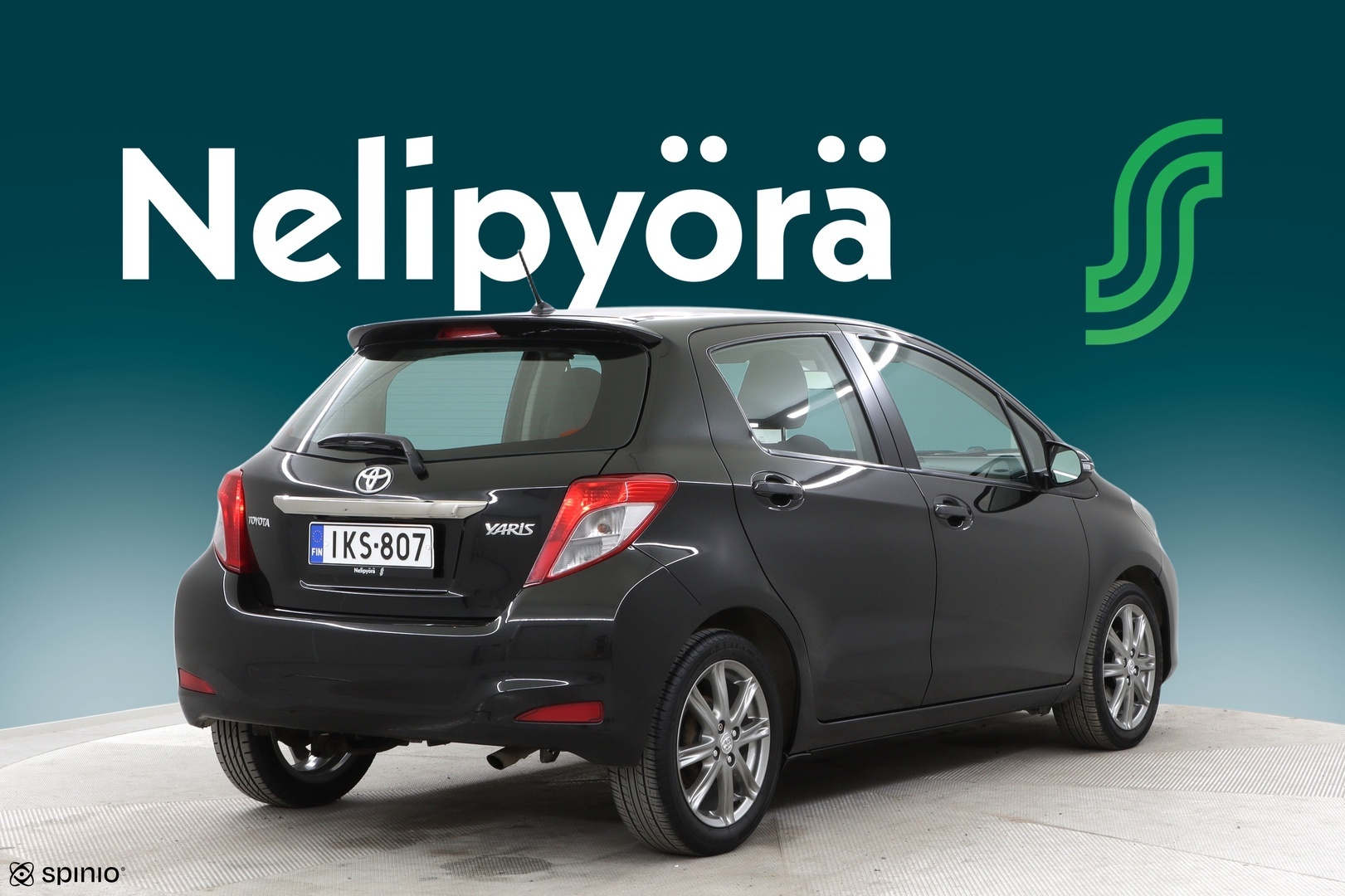 TOYOTA Yaris 2012