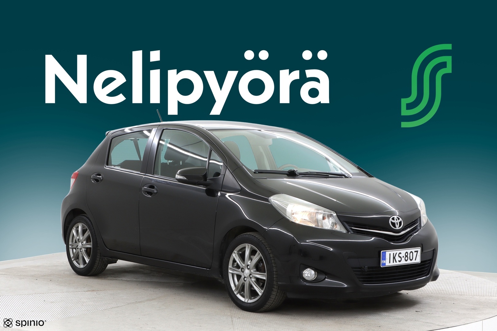 TOYOTA Yaris 2012