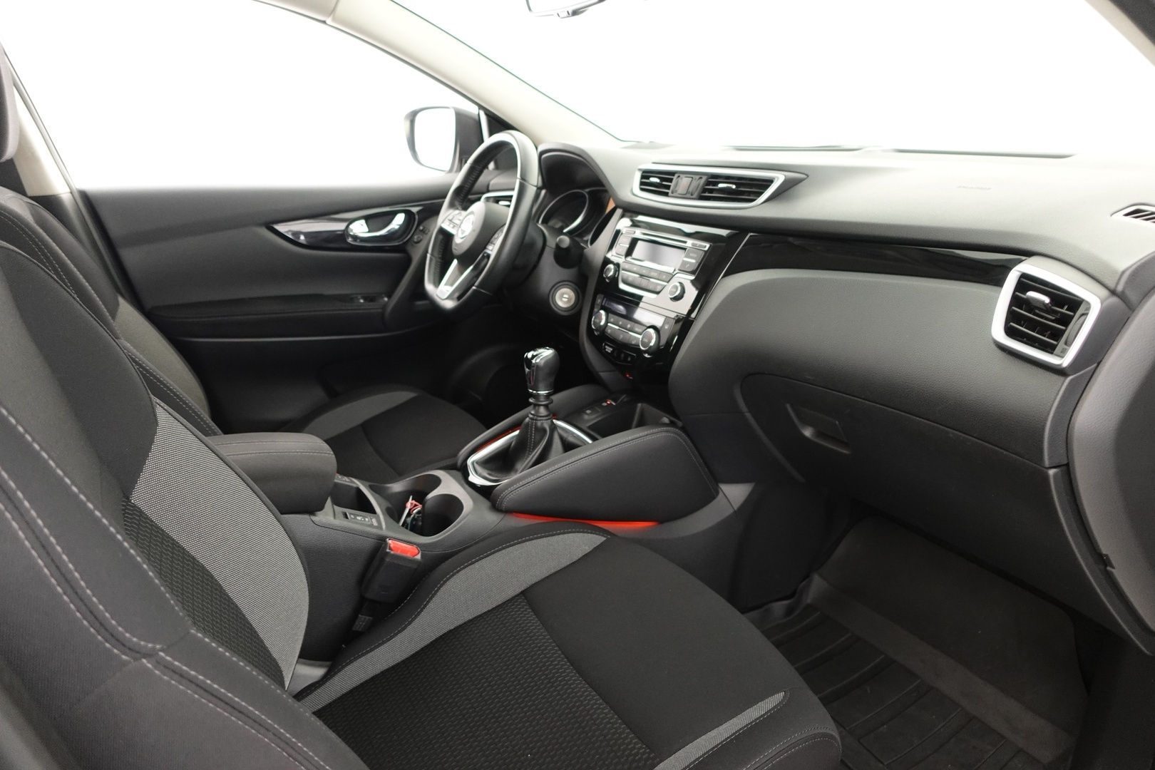 NISSAN Qashqai 2018
