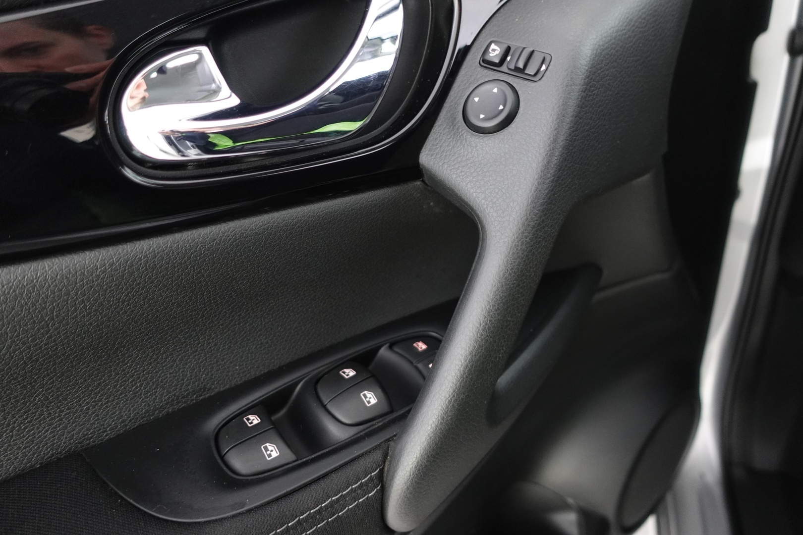 NISSAN Qashqai 2018