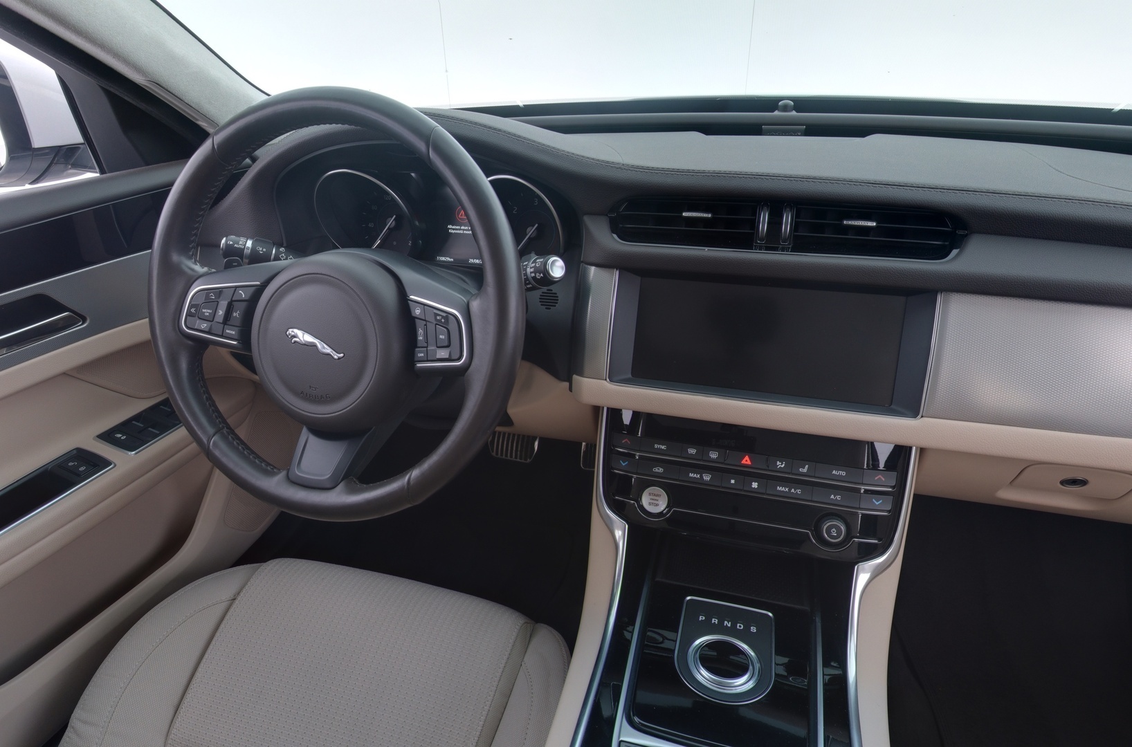 JAGUAR XF 2018