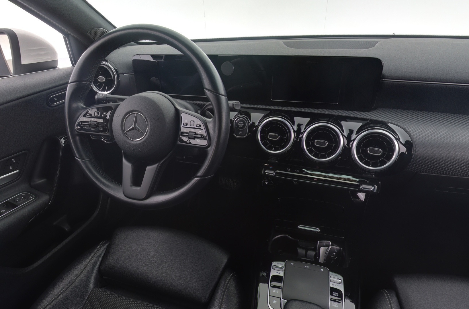 MERCEDES-BENZ A 2019