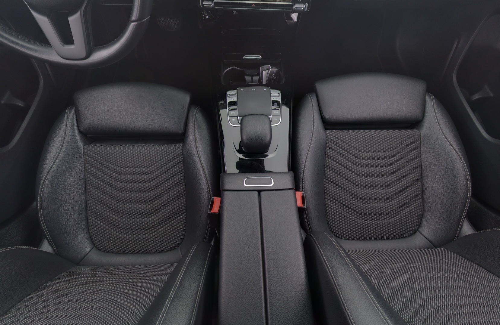 MERCEDES-BENZ A 2019