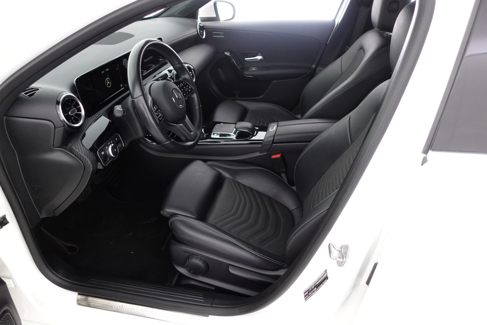 MERCEDES-BENZ A 2019