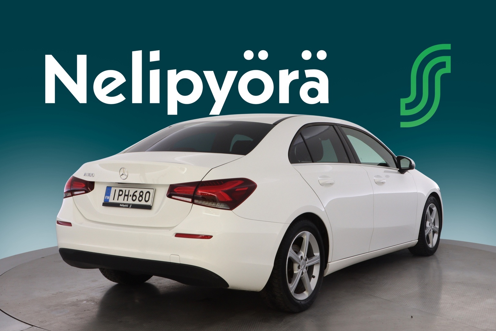 MERCEDES-BENZ A 2019