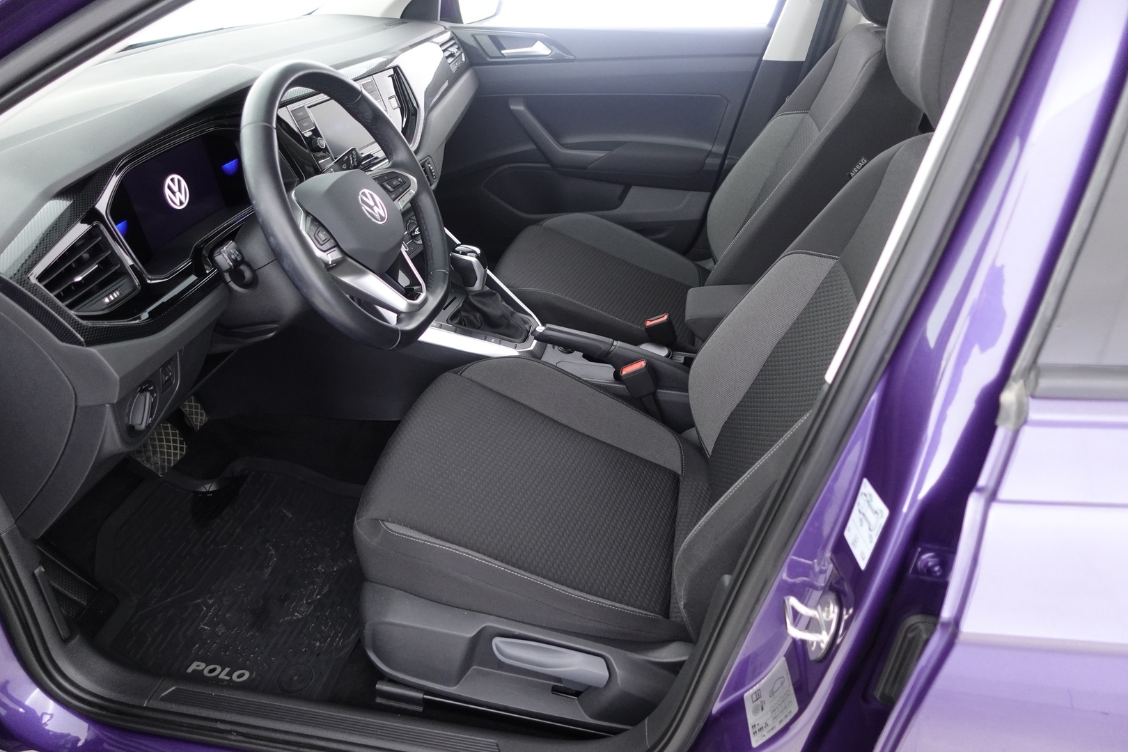 VOLKSWAGEN Polo 2022