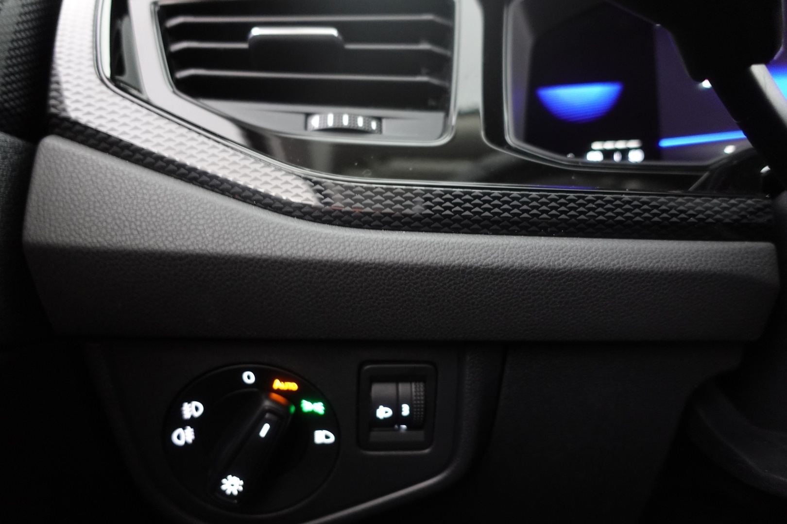 VOLKSWAGEN Polo 2022