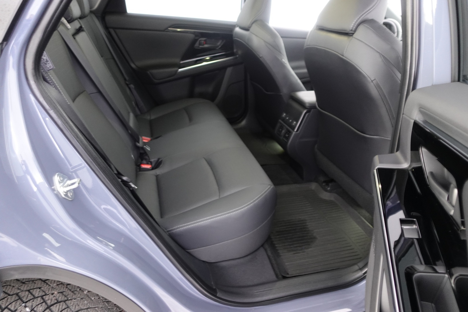 SUBARU Solterra 2022
