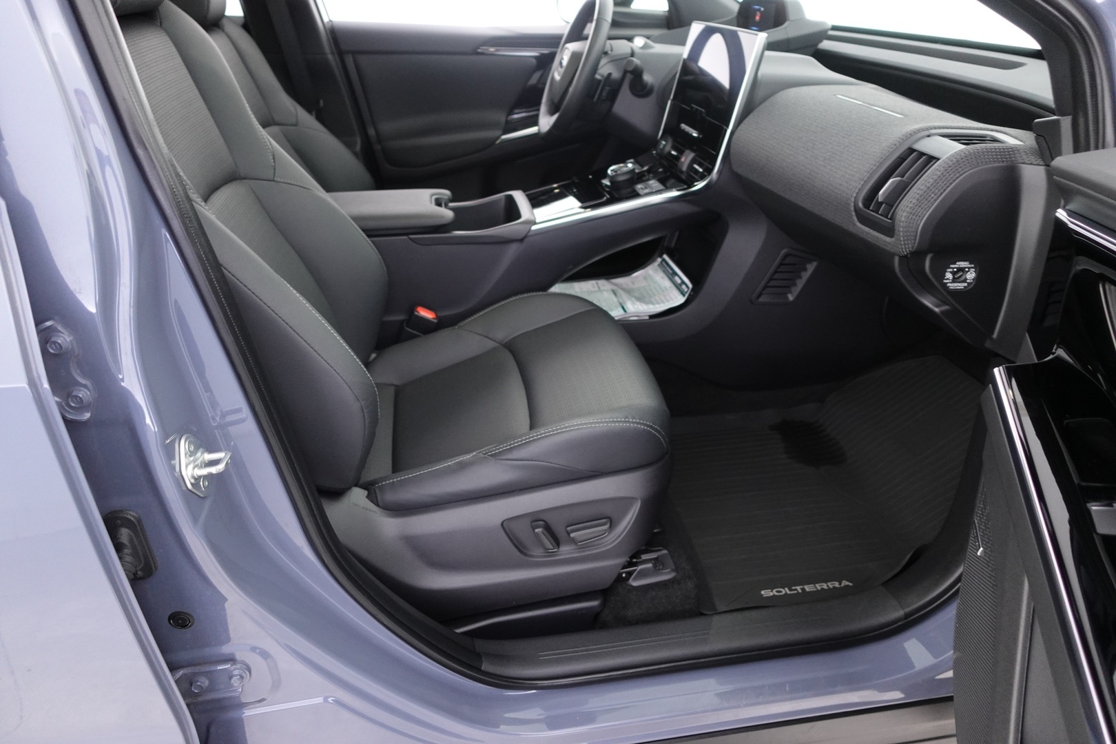 SUBARU Solterra 2022