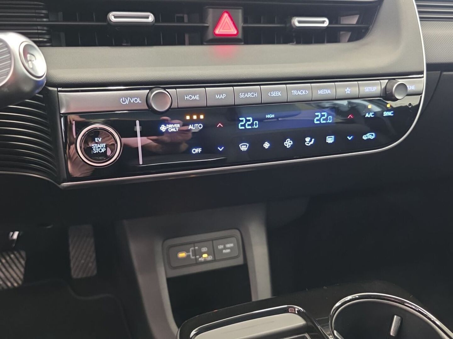 HYUNDAI IONIQ 5 19