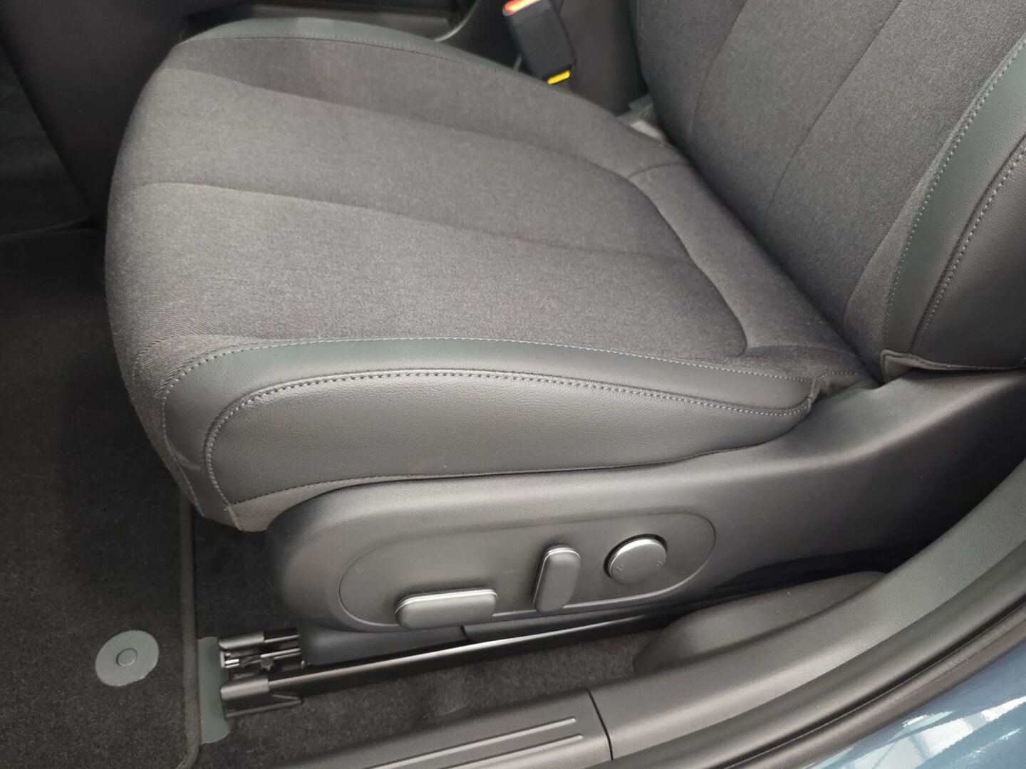 HYUNDAI IONIQ 5 23