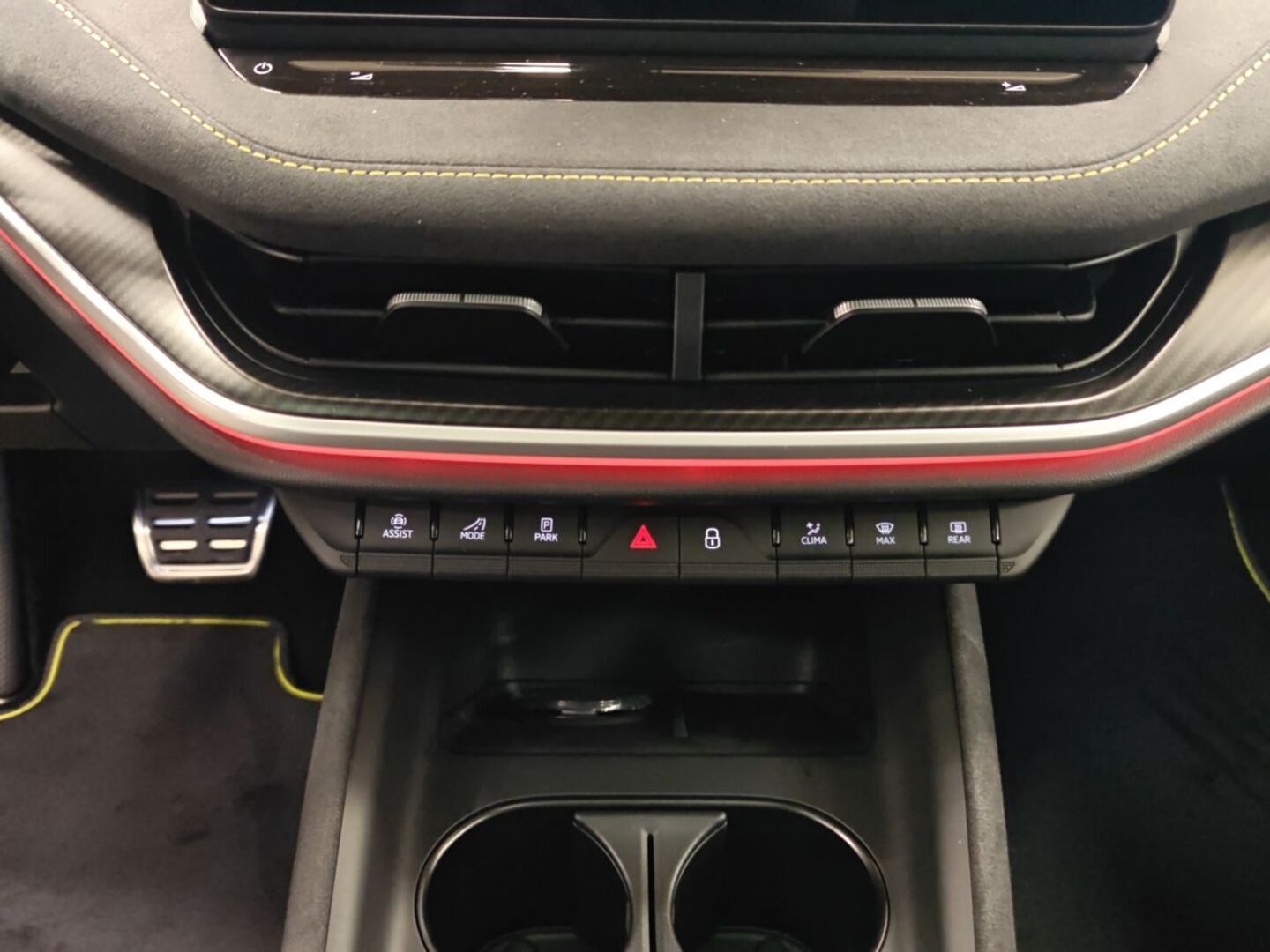 SKODA Enyaq 18