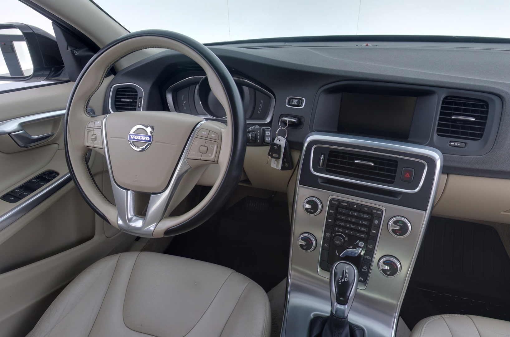 VOLVO V60 Cross Country 2016