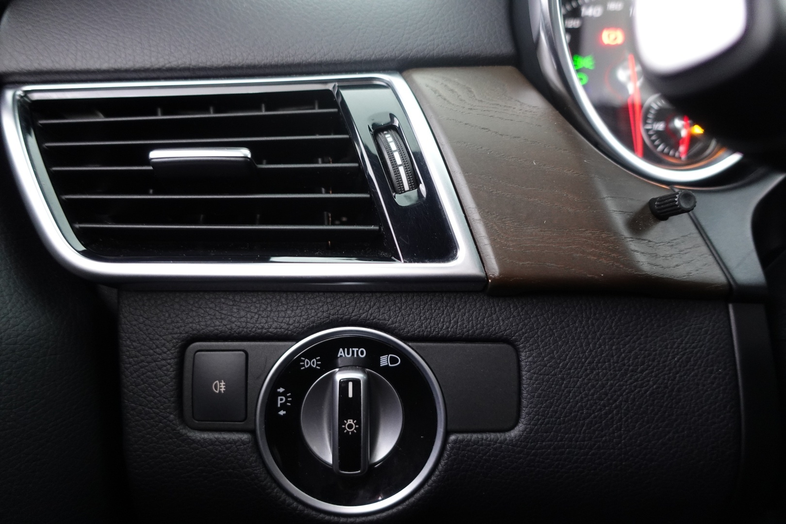 MERCEDES-BENZ GLE 2016