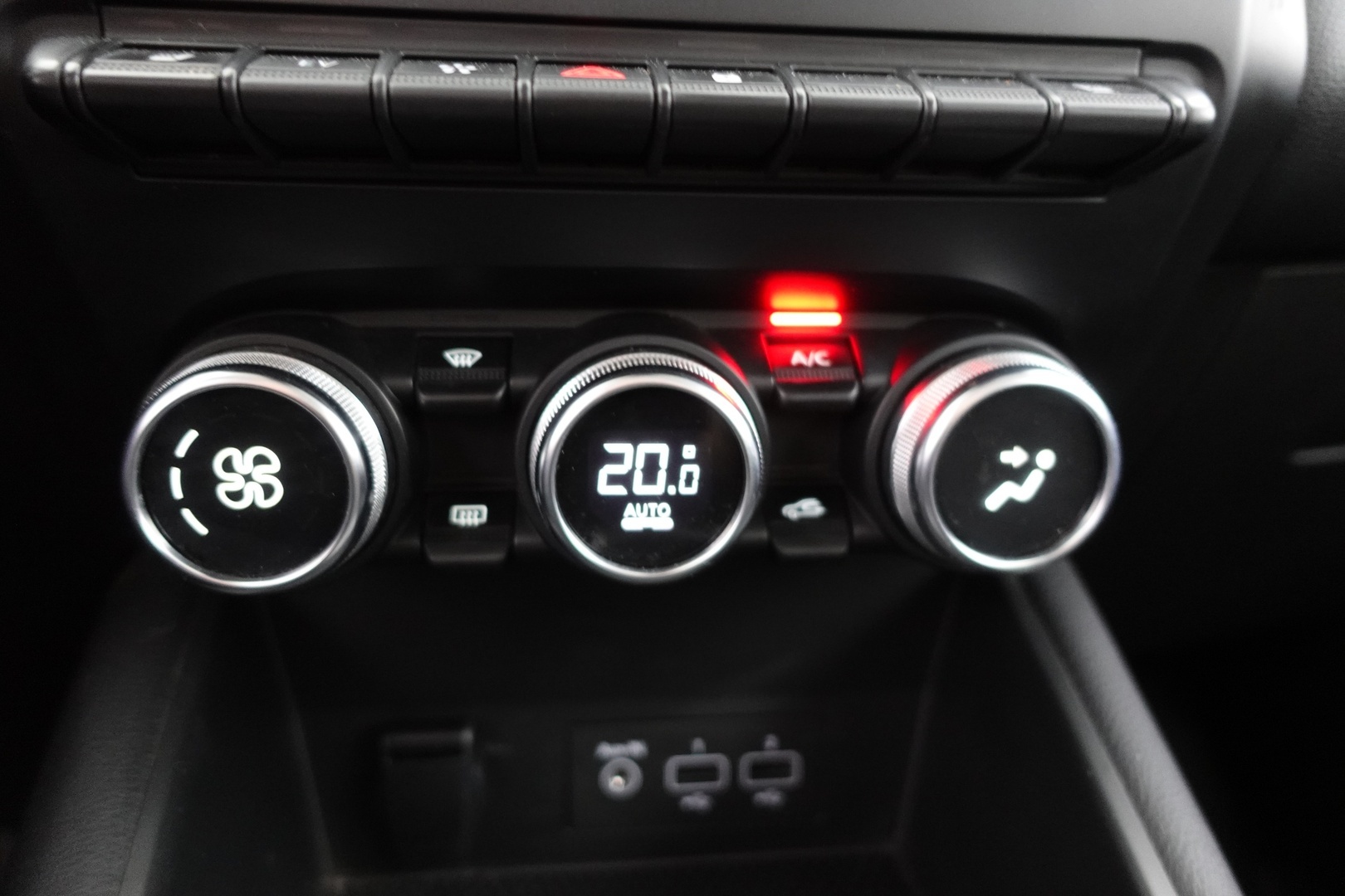 RENAULT Captur 2021