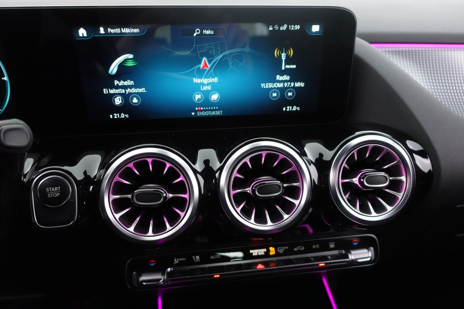 MERCEDES-BENZ EQA 2022